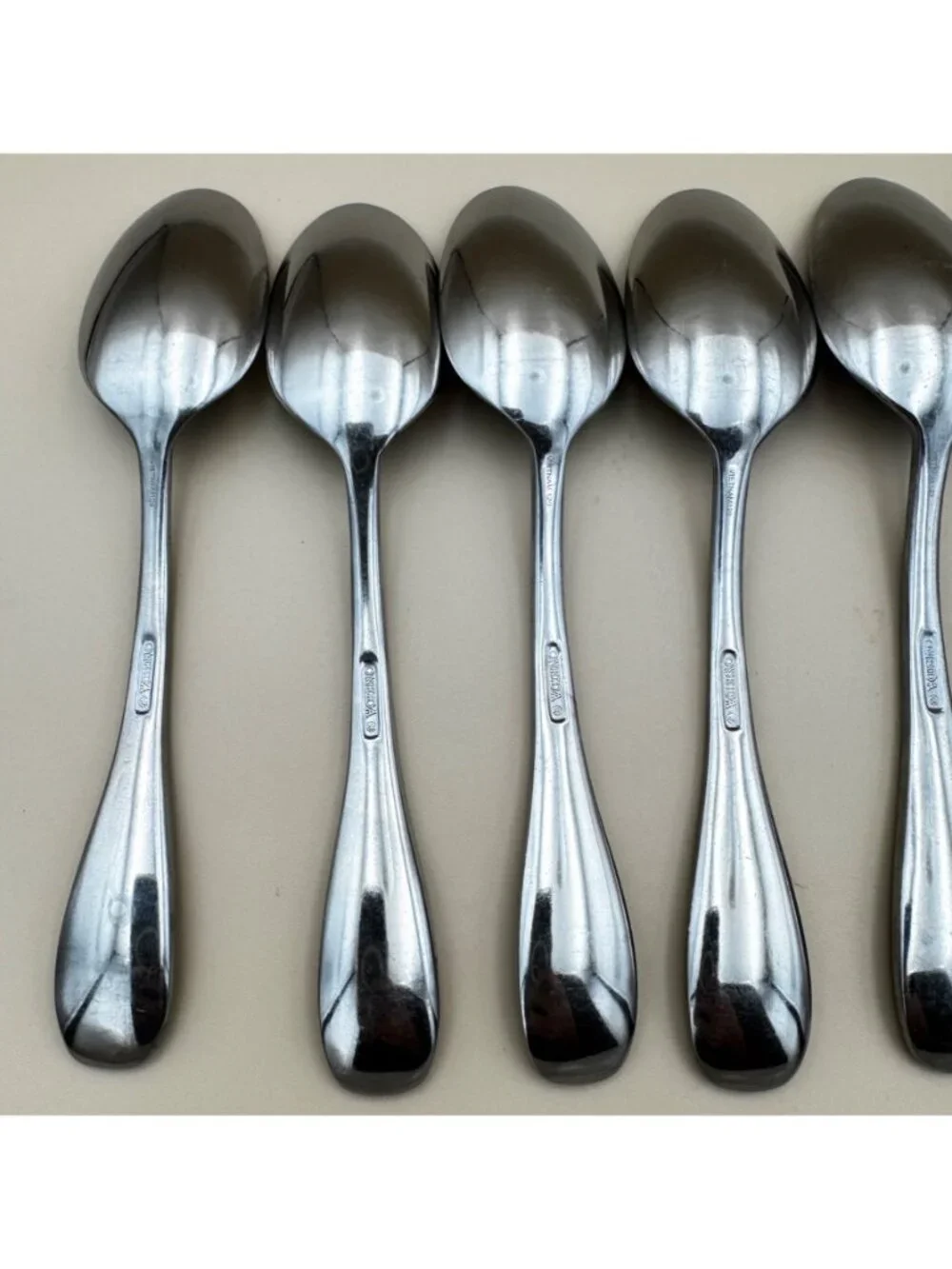 8 Oneida VOSS Oval Soup Spoons Table Spoon Stainless Flatware